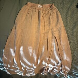 Vintage skirt with slit